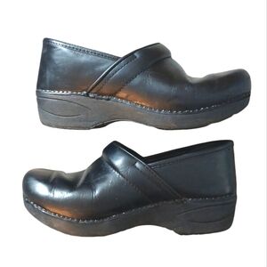 Dansko XP 2.0 Black Women's Size 7.5-8